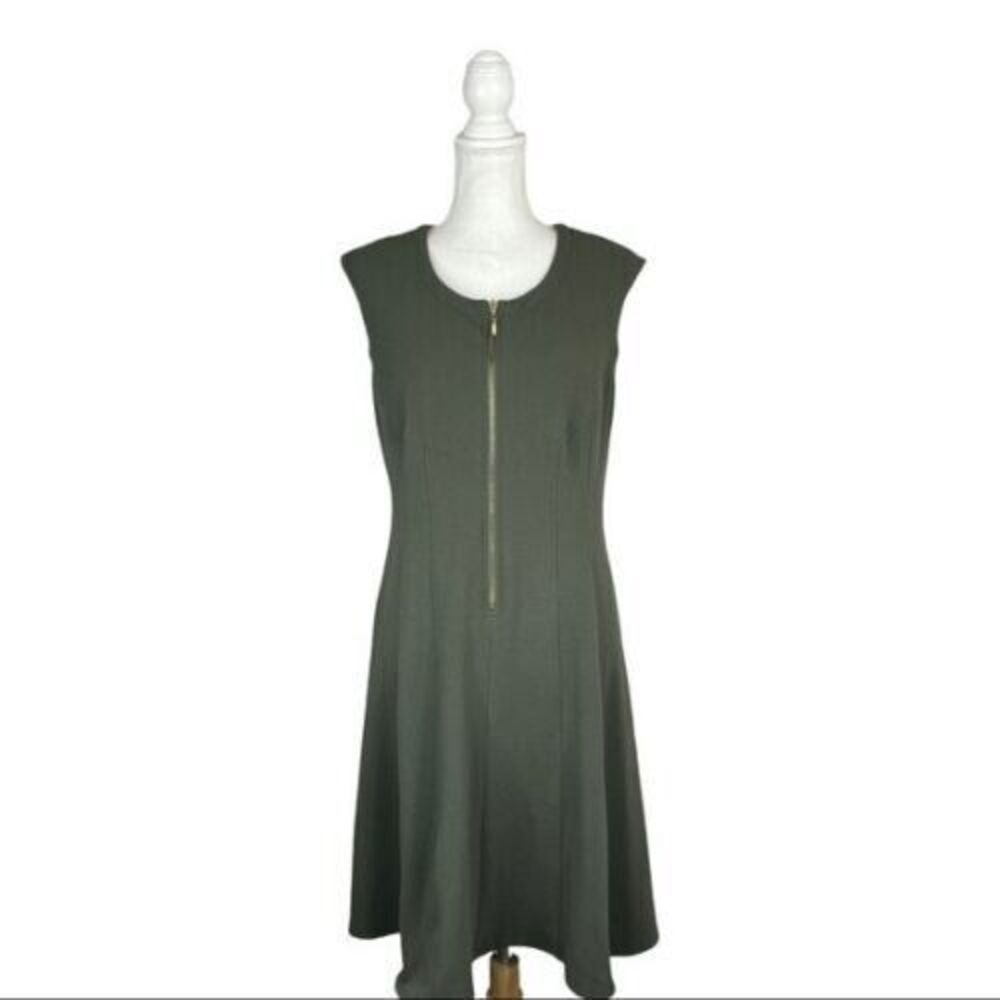 Roz + Ai Olive Green Textured Sleeveless Fit & Flare Dress Knee Length Gold Zip